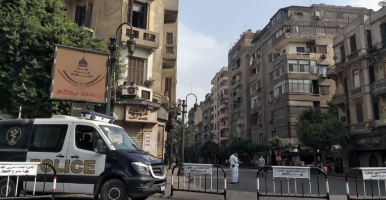 القاهرة ثكنة عسكرية